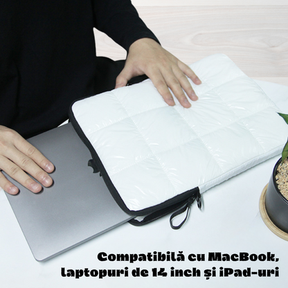 Husa Laptop 13-14 inch, compatibila cu MacBook Air, MacBook Pro, Material Pufos, 25 x 35 cm